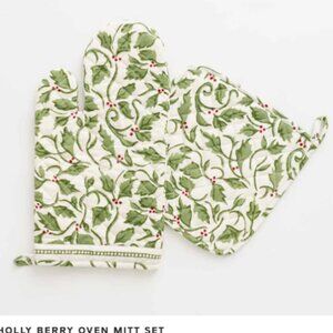 Pomegranate Holly Berry Oven Mitt Set Christmas Holiday NEW NWT